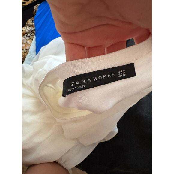 Zara White Chiffon Pleated Long Sheer Sleeve Blouse Size M - Picture 5 of 7